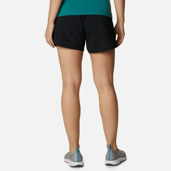 Columbia Women's Bogata Bay Stretch Shorts - Picture 3 of 5